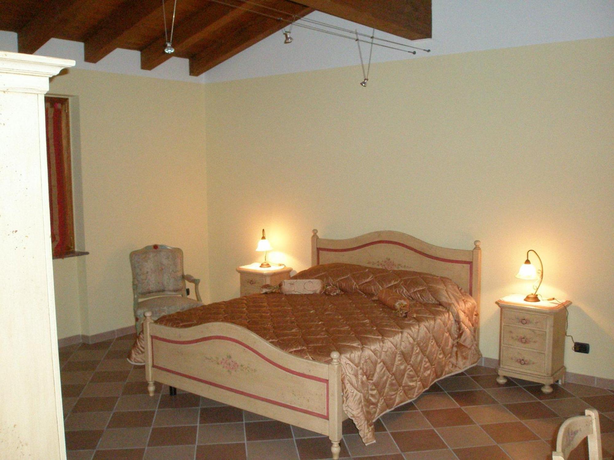 Bed And Breakfast Il Faggio Povegliano Veronese Buitenkant foto